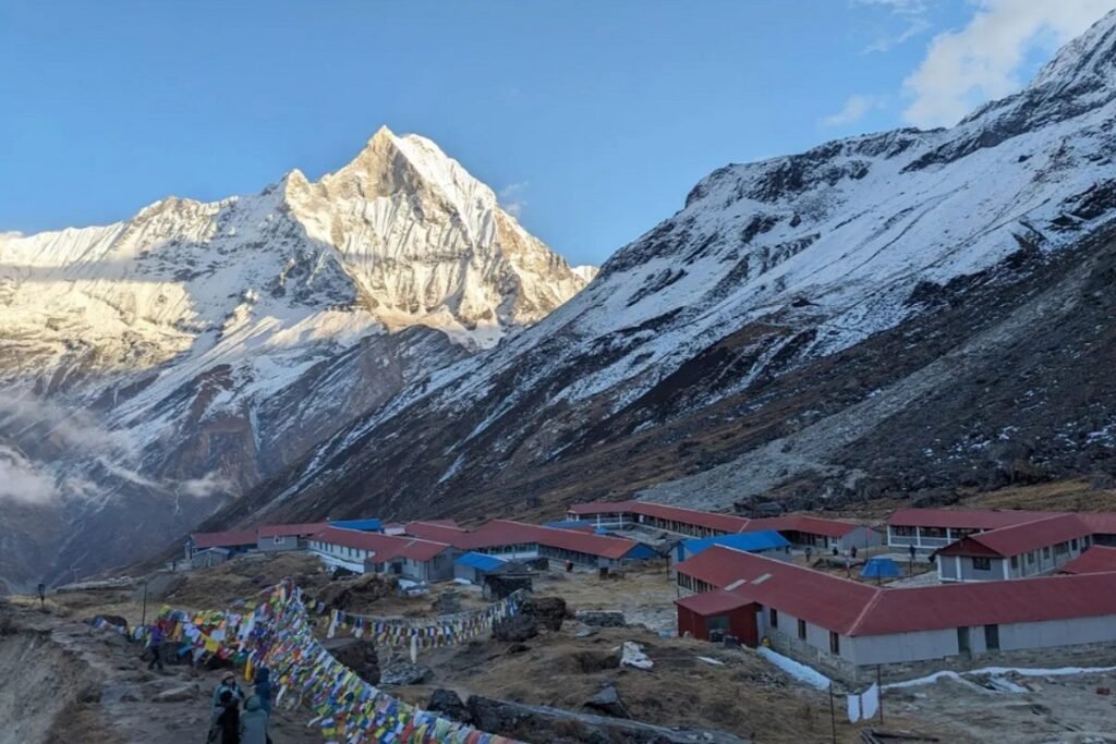 गत असोज महिनामा ३३ हजारभन्दा बढी पर्यटक अन्नपूर्ण क्षेत्रमा घुम्न आएका थिए