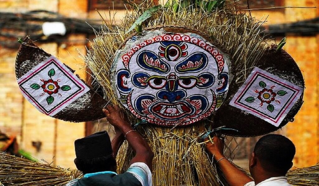 नेपाल गथामुगा रक्षात्मक राक्षस दहन अवलोकन गर्दै