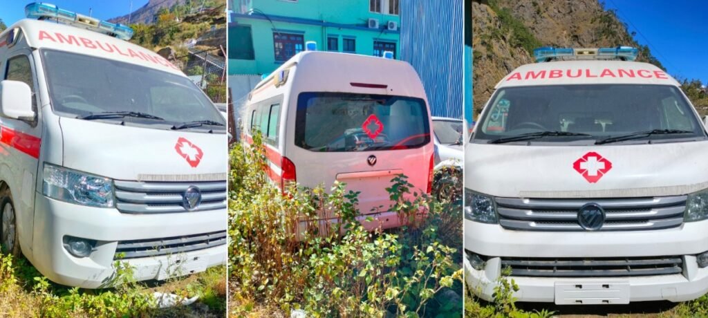 चीनले उपहार दिएको एम्बुलेन्स रसुवामा दुई वर्षदेखि अलपत्र