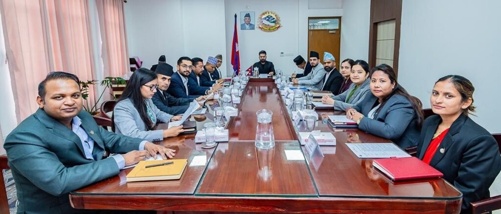 सरकारी कार्यालय र शिक्षण संस्थामा हप्तामा दुई दिन बिदा