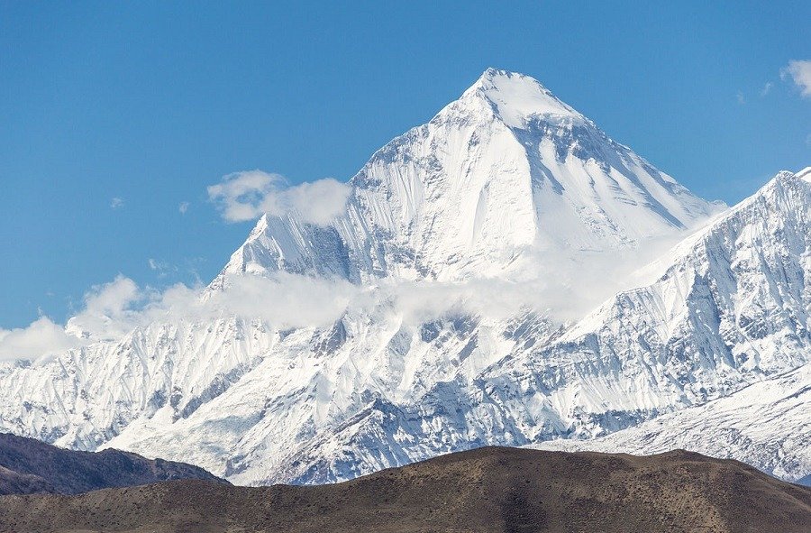 नेपालको वसन्त पर्वतारोहण सिजनका लागि १,१८१ विदेशी पर्वतारोहीले अनुमति प्राप्त गरे